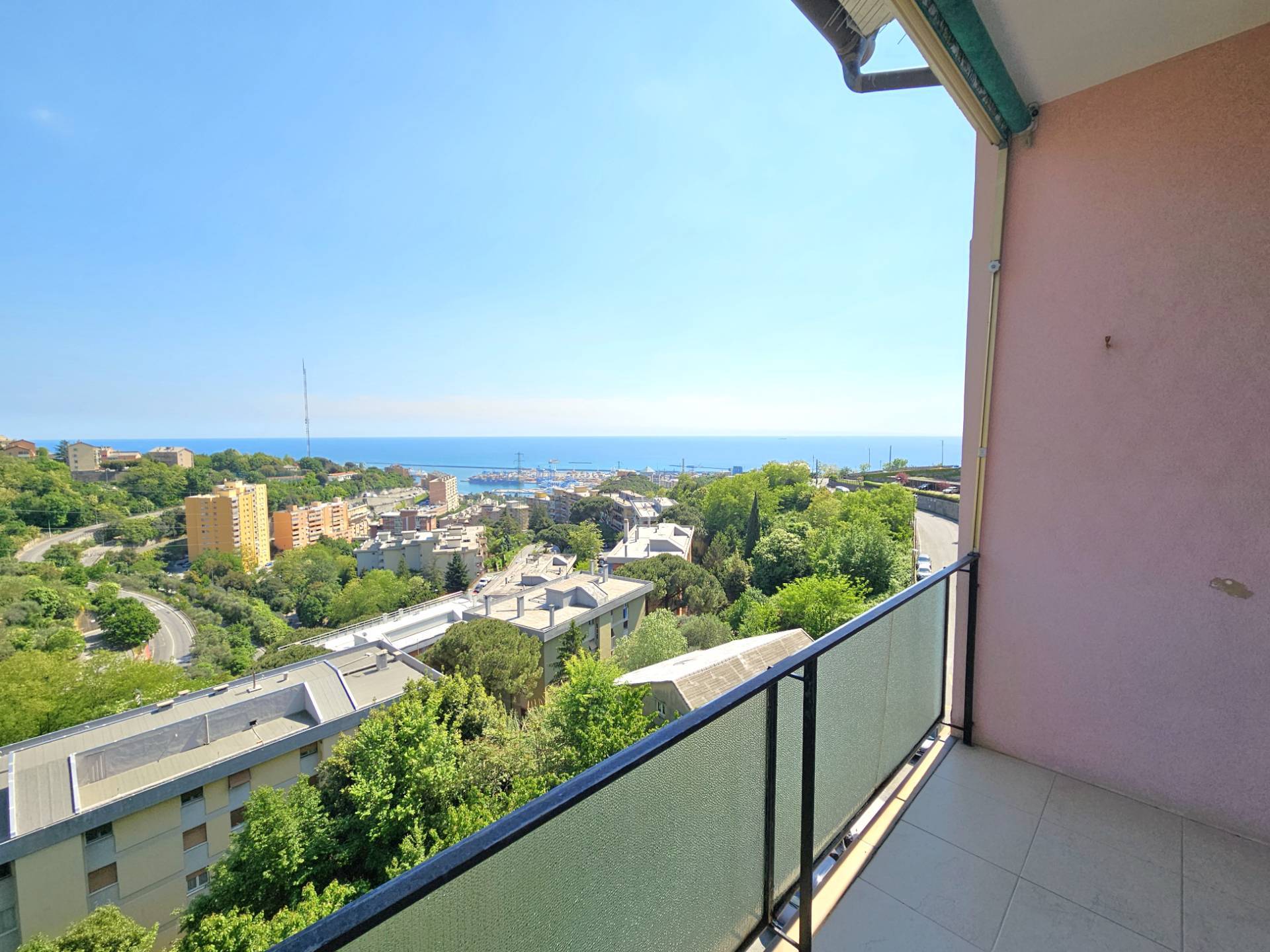 Appartamento in vendita a Genova, Granarolo