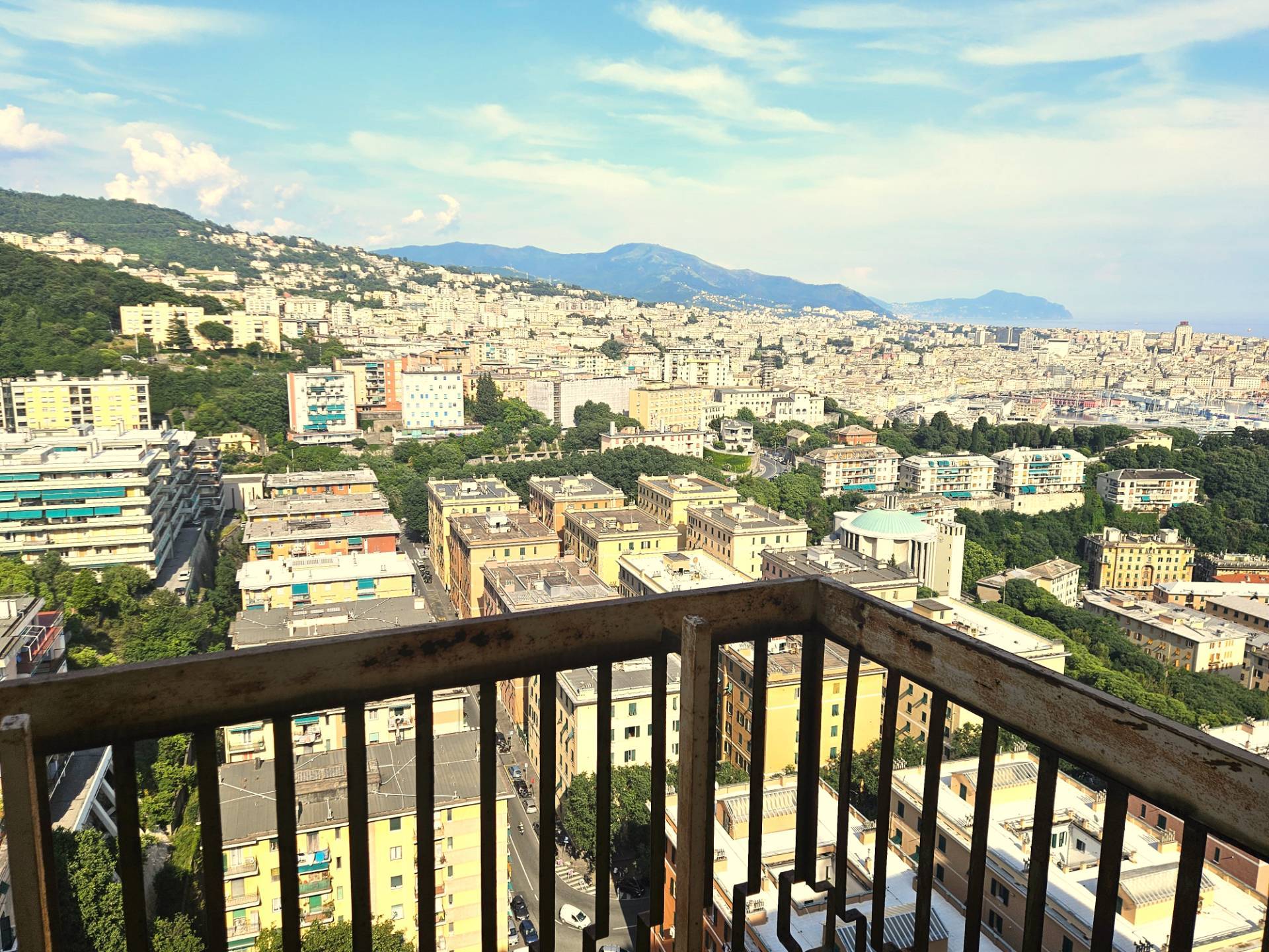 Appartamento in vendita a Genova, Granarolo