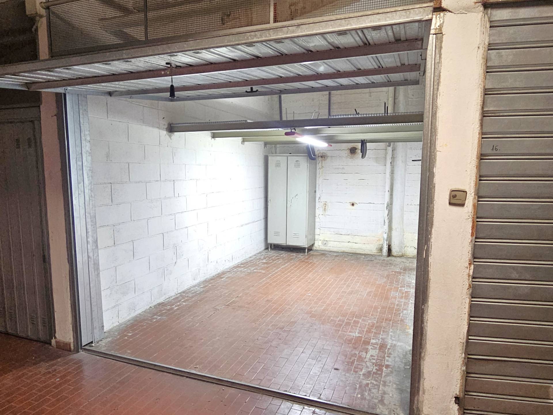 Box o garage in vendita a Genova, Granarolo
