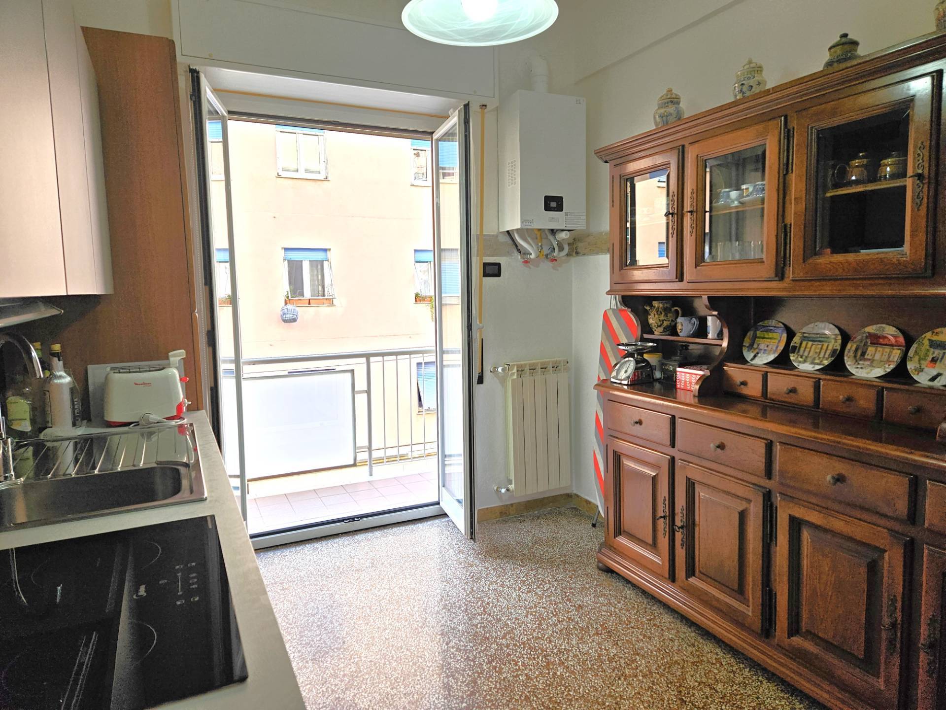 Appartamento in vendita a Genova, Granarolo