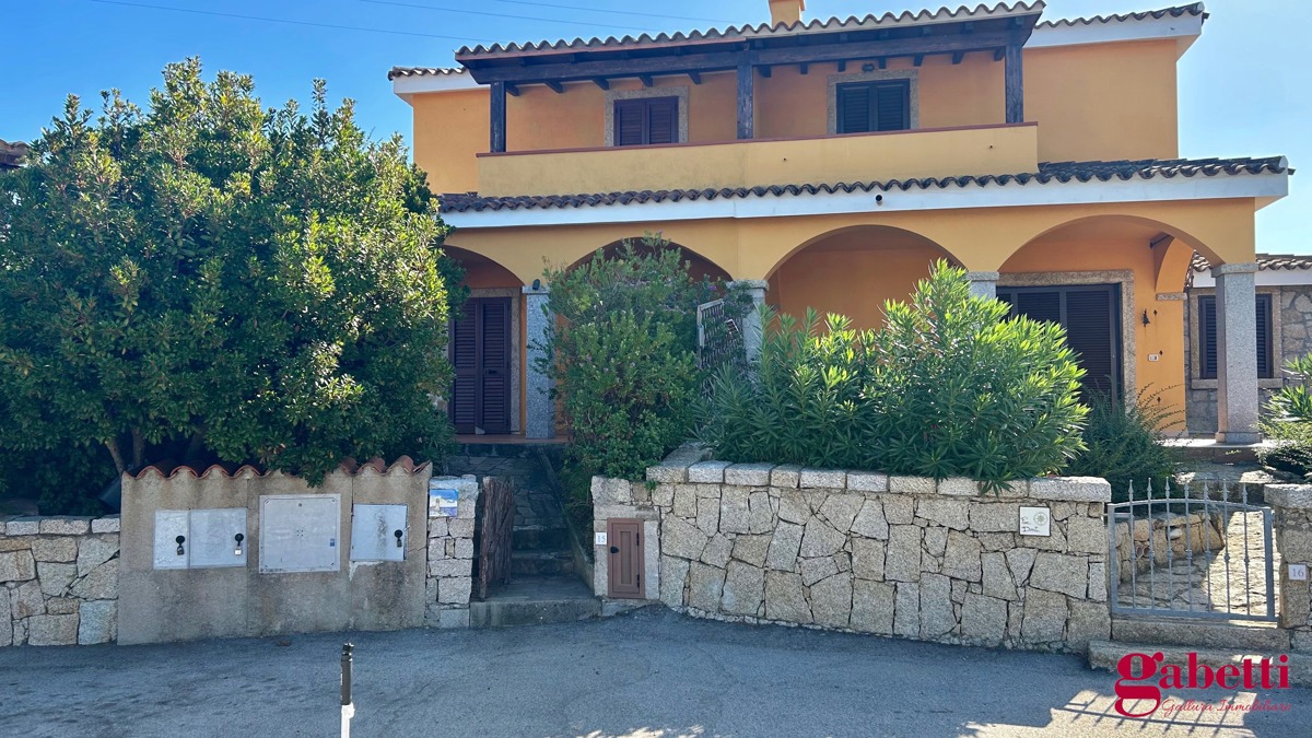 Villa Bifamiliare in vendita a Aglientu