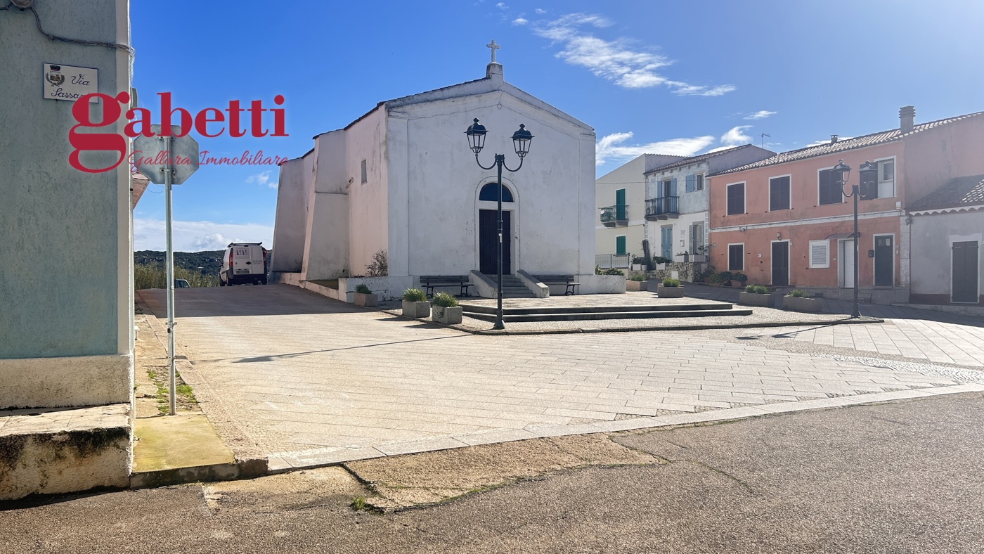Quadrilocale in vendita a Santa Teresa Gallura