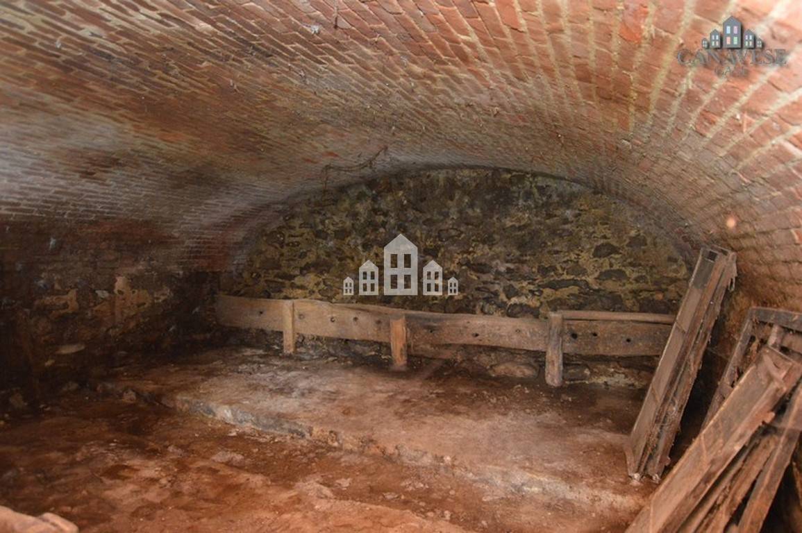 Rustico in vendita a Valchiusa, Trausella