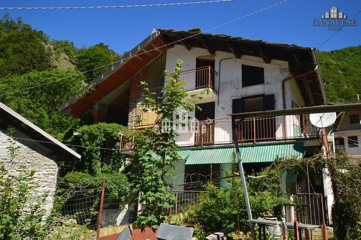 Casa semindipendente in vendita a Ribordone