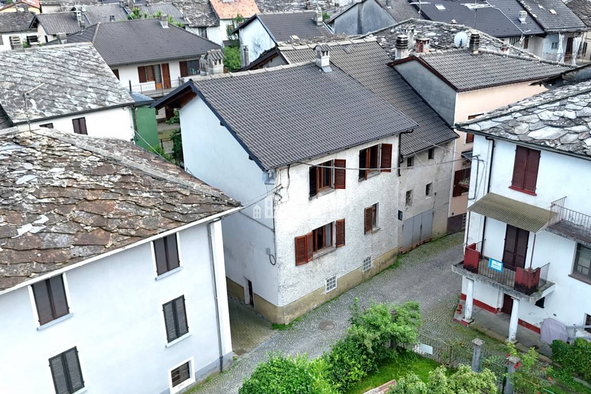 Casa indipendente in vendita a Rueglio