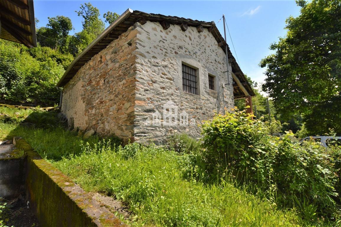 Casa indipendente in vendita, Val di Chy alice superiore