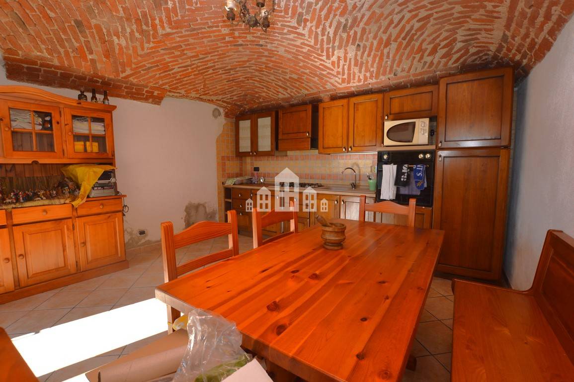 Casa semindipendente in vendita a San Colombano Belmonte