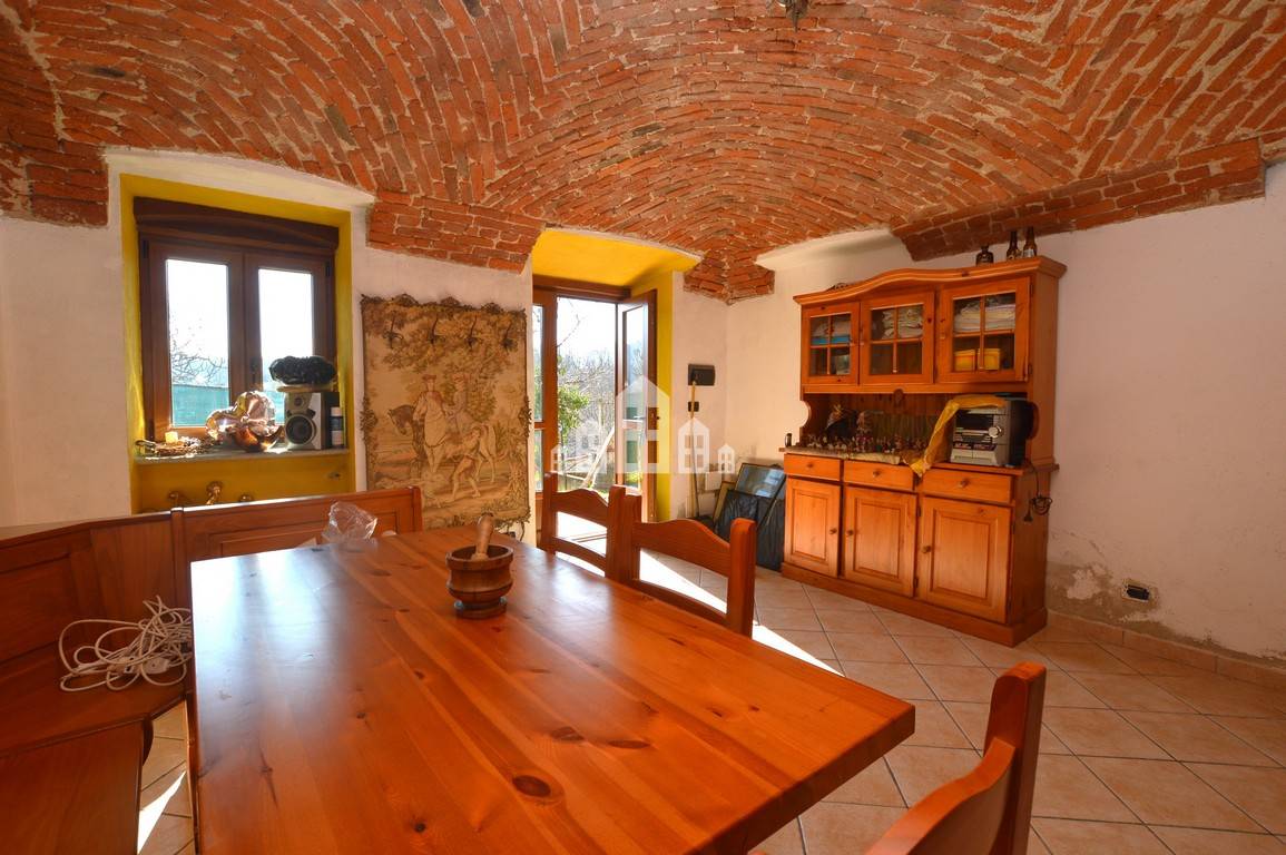 Casa semindipendente in vendita a San Colombano Belmonte