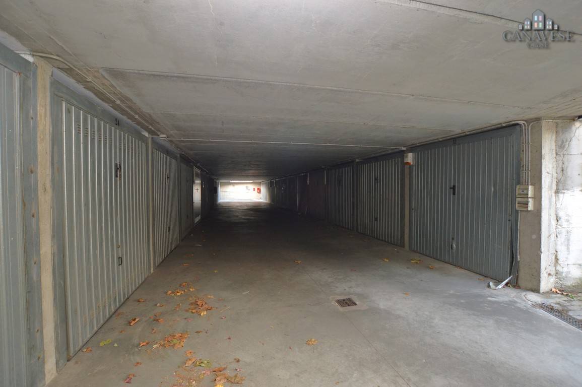 Box o garage in vendita a Ivrea