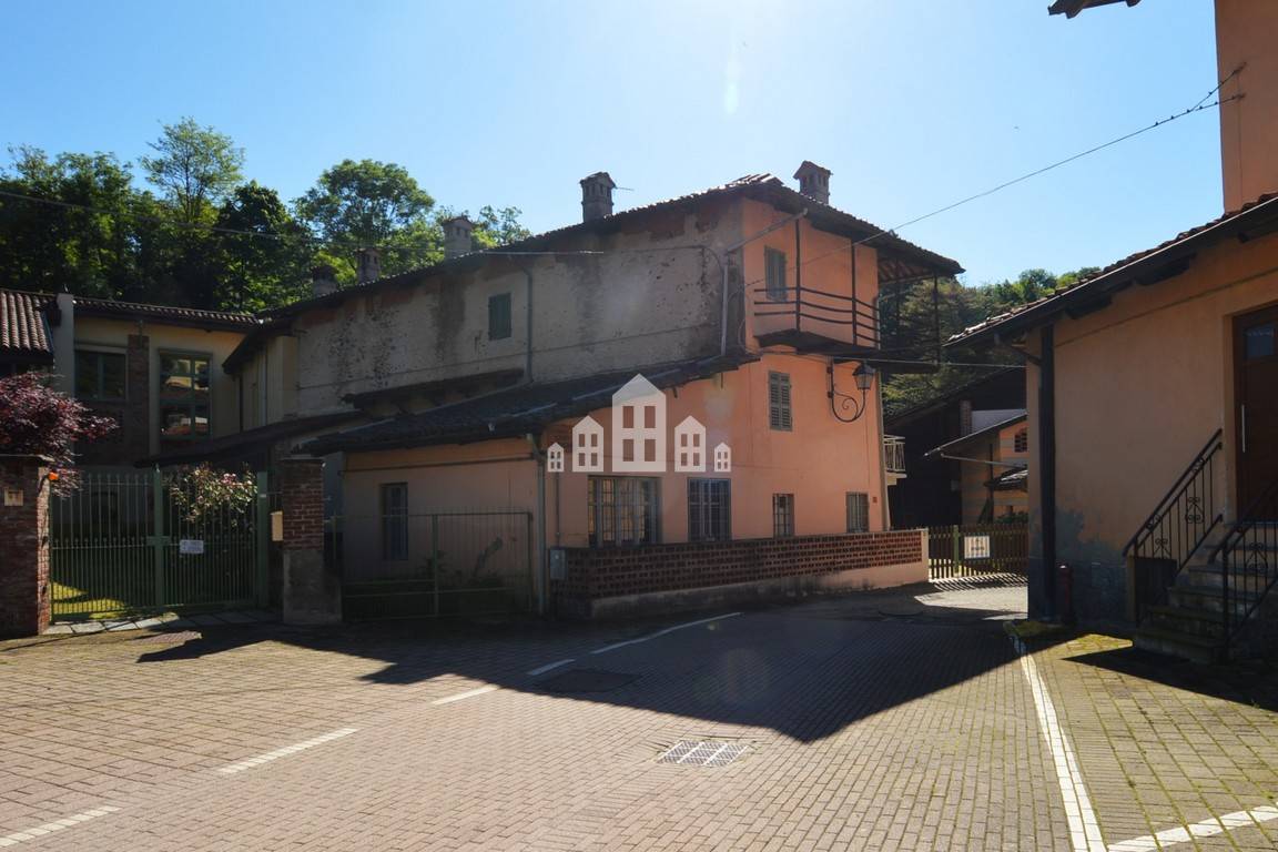 Casa semindipendente in vendita a Baldissero Canavese