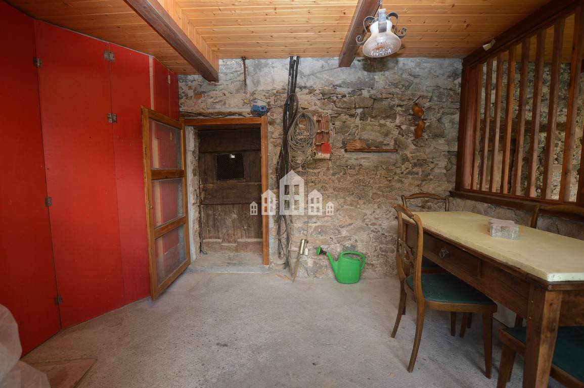 Casa semindipendente in vendita a Valchiusa, Vico Canavese