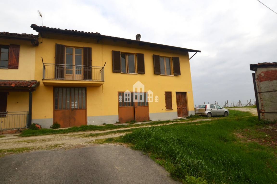 Casa semindipendente in vendita a Castel Boglione