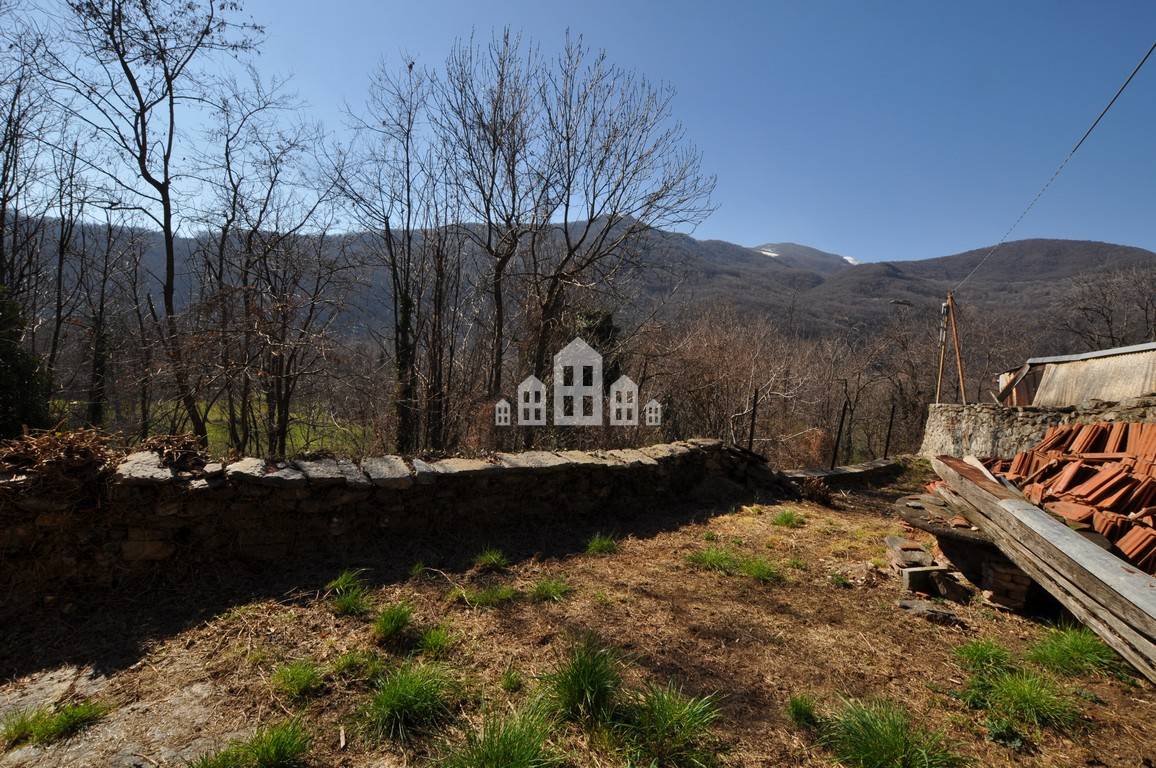 Casa semindipendente in vendita a Cuorgn, Salto