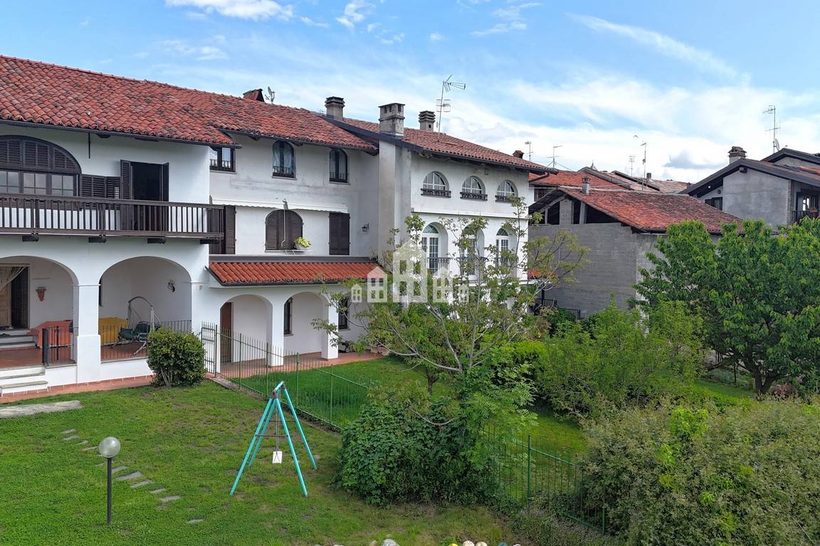 Casa semindipendente in vendita a Castellamonte, San Giovanni Canavese