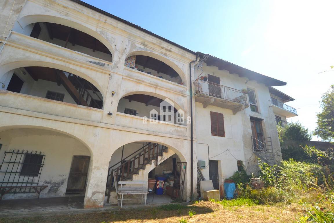 Casa semindipendente in vendita a Val di Chy, Gauna