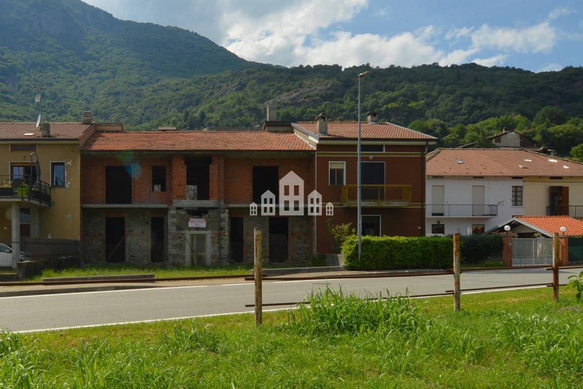Casa semindipendente in vendita a Quassolo