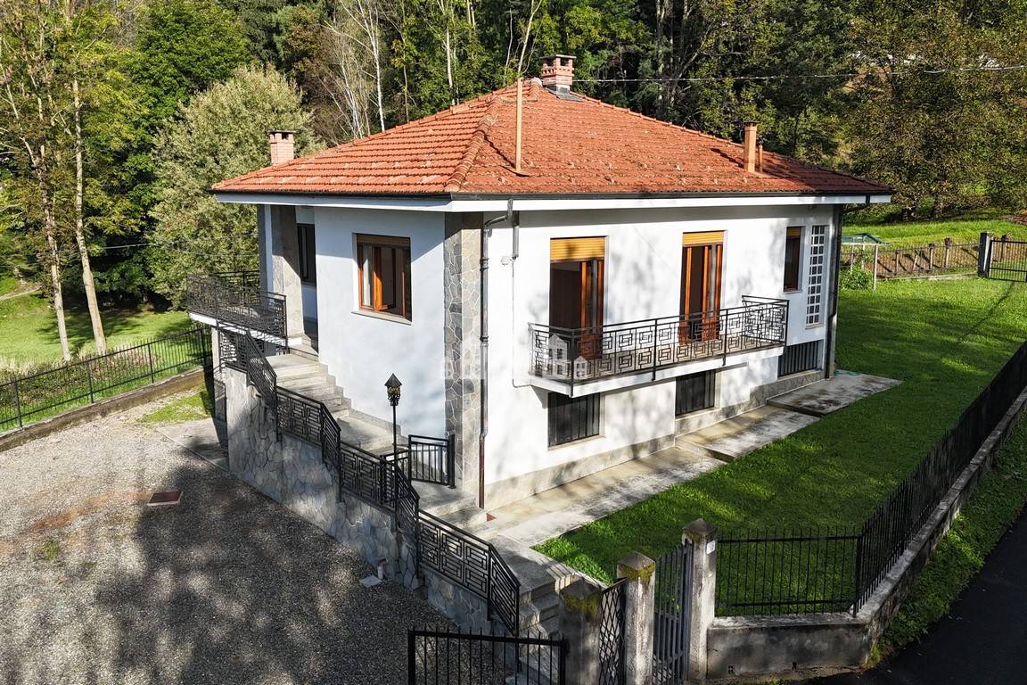 Villa in vendita a Borgiallo
