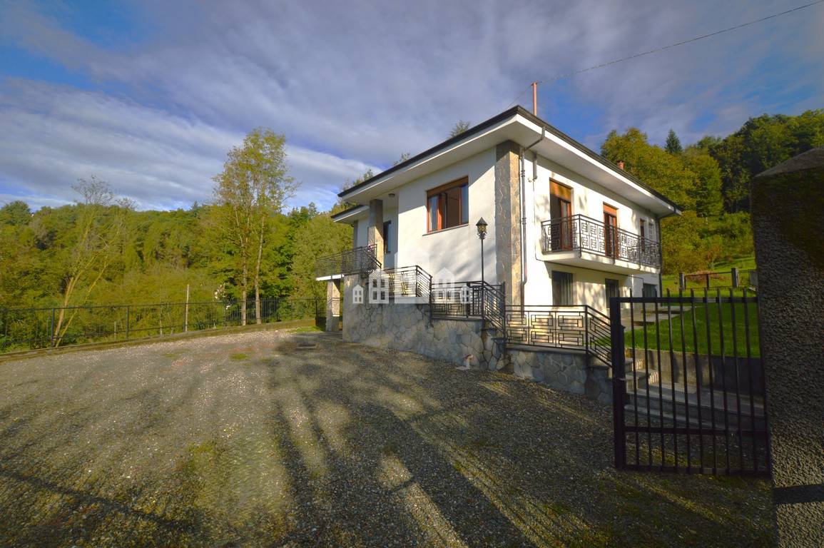 Villa in vendita a Borgiallo