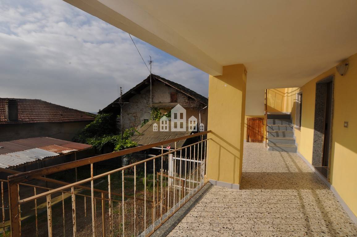 Casa semindipendente in vendita a Chiesanuova