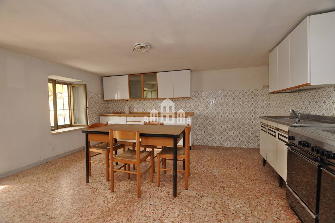 Casa semindipendente in vendita a Chiesanuova