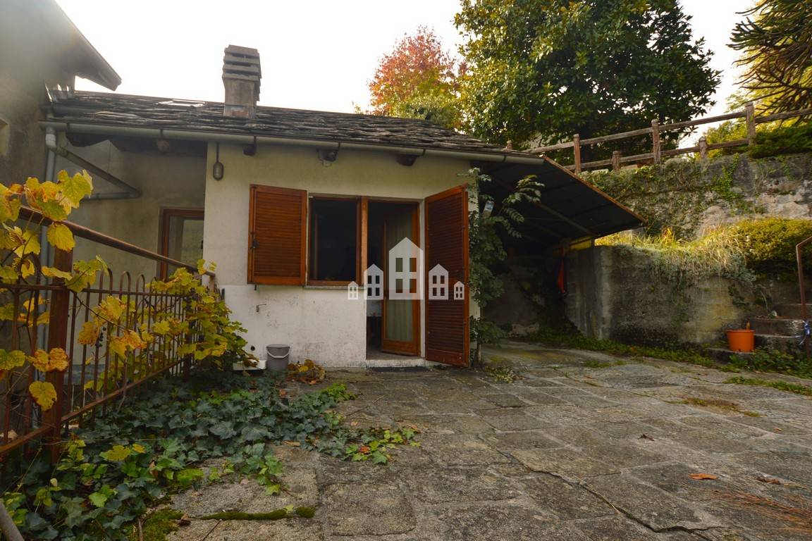 Casa semindipendente in vendita a Traversella