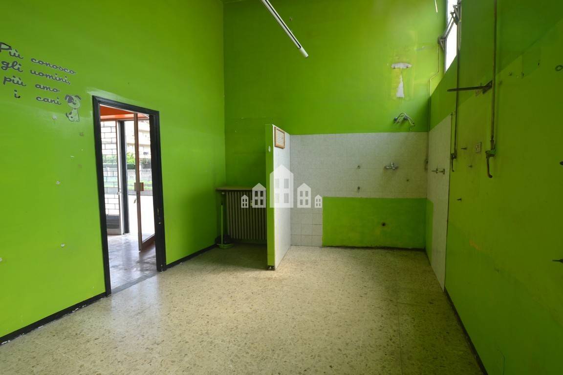 Locale commerciale in vendita a Cuorgn