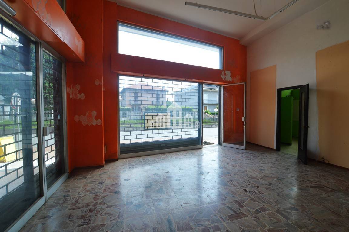 Locale commerciale in vendita a Cuorgn