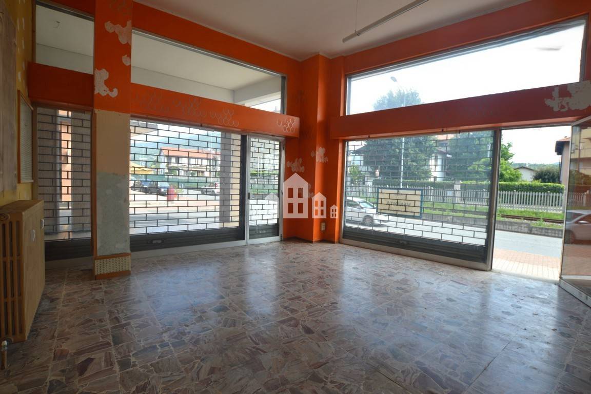 Locale commerciale in vendita a Cuorgn