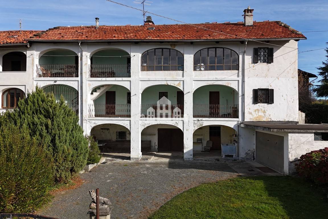 Casa semindipendente in vendita a Val di Chy, Gauna