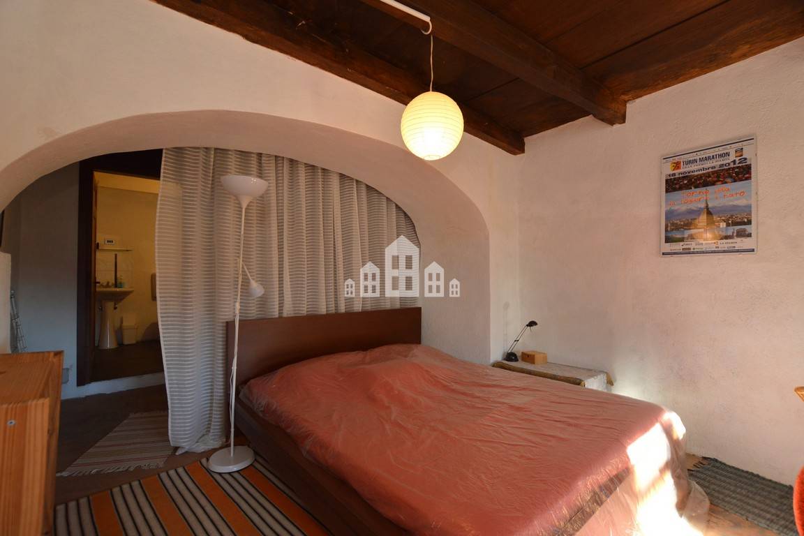 Casa semindipendente in vendita a Valchiusa, Inverso