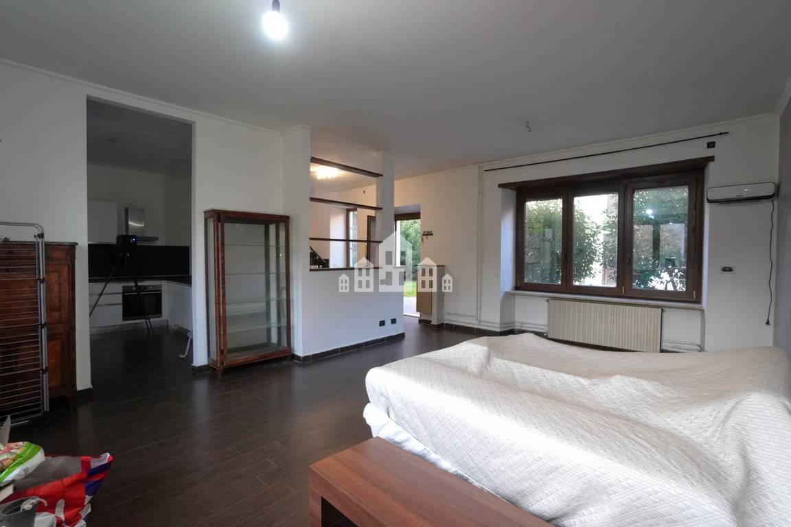 Casa semindipendente in vendita a Agli