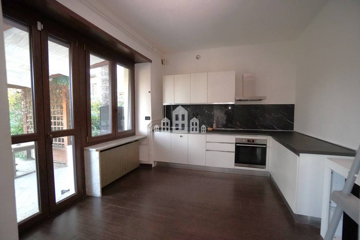 Casa semindipendente in vendita a Agli