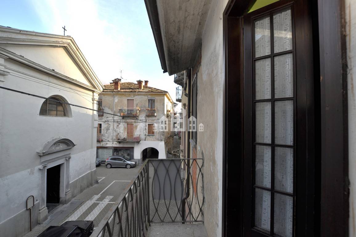 Casa semindipendente in vendita a Pont-Canavese