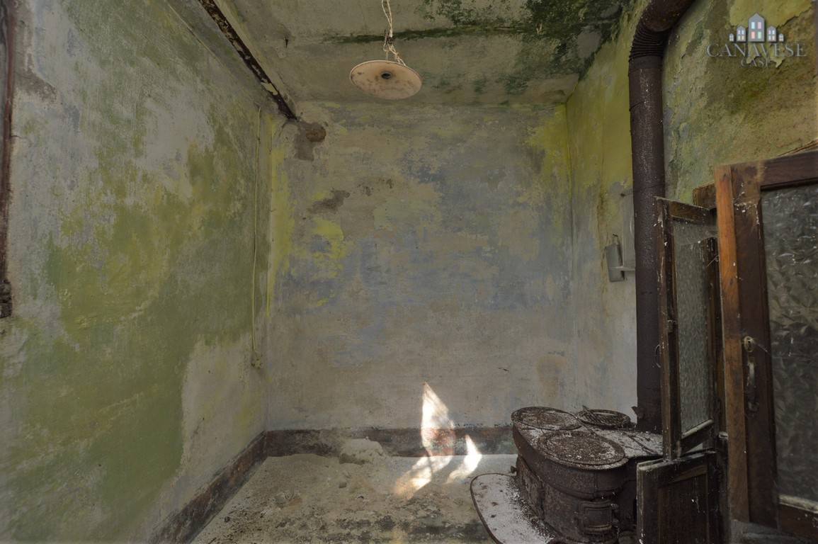 Rustico in vendita a Val di Chy, Lugnacco