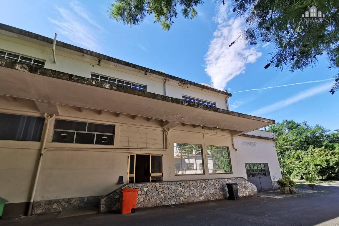 Capannone in vendita a Borgofranco d'Ivrea