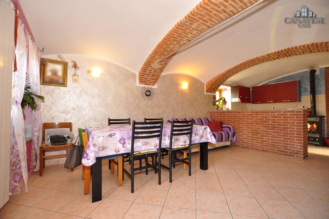 Appartamento indipendente in vendita a Castellamonte, Preparetto