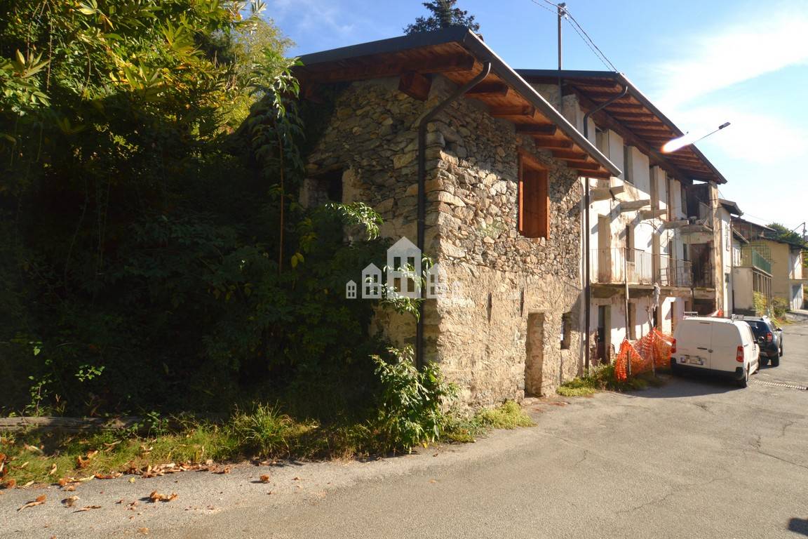 Rustico in vendita a Pont-Canavese