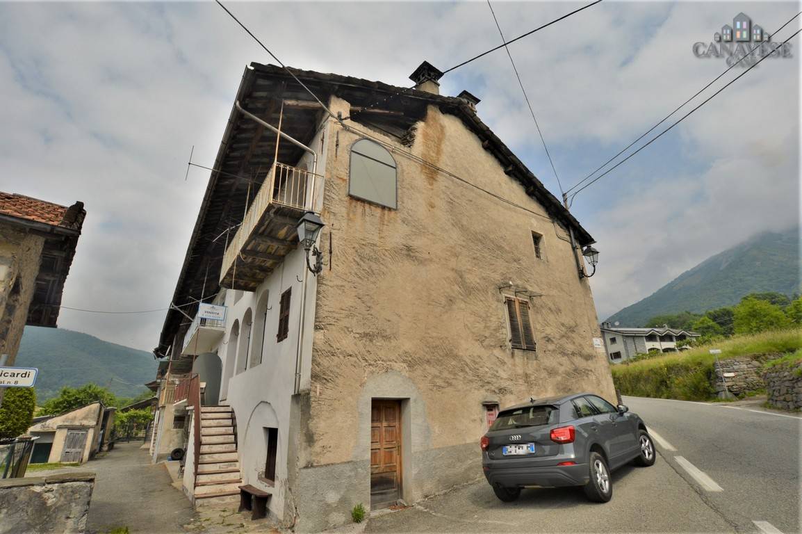 Casa semindipendente in vendita a Valchiusa, Meugliano