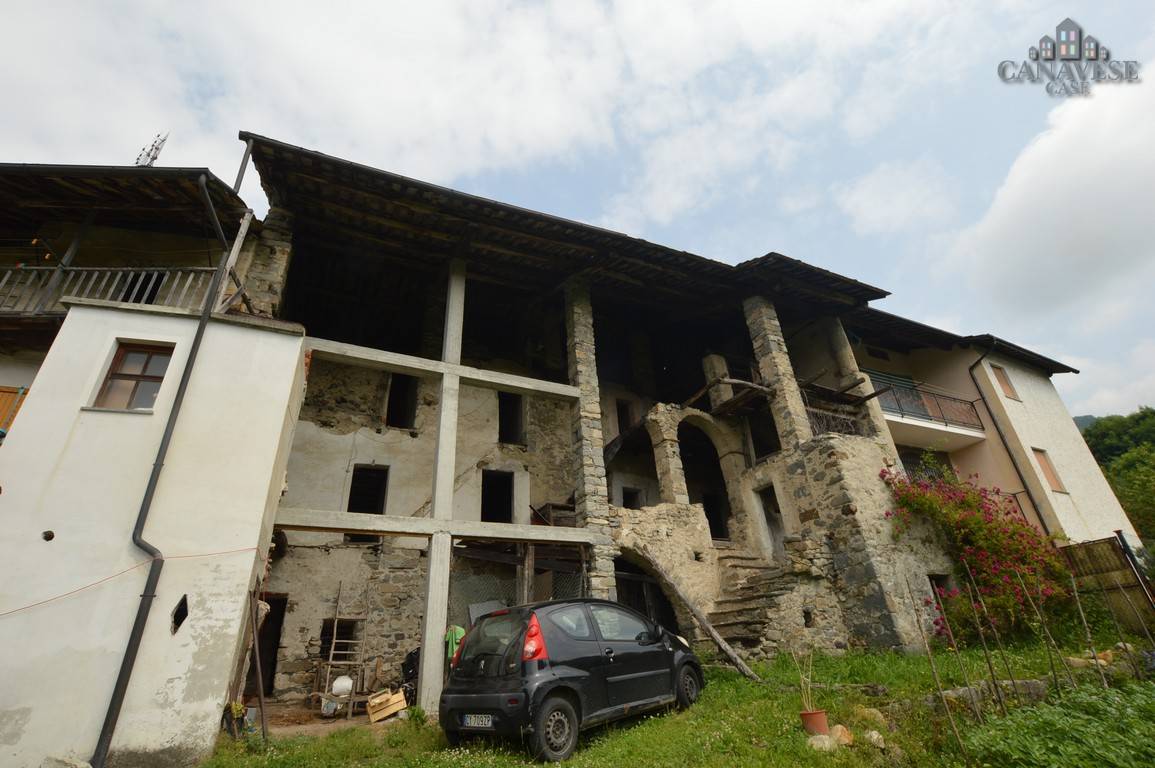 Rustico in vendita a Valchiusa, Meugliano