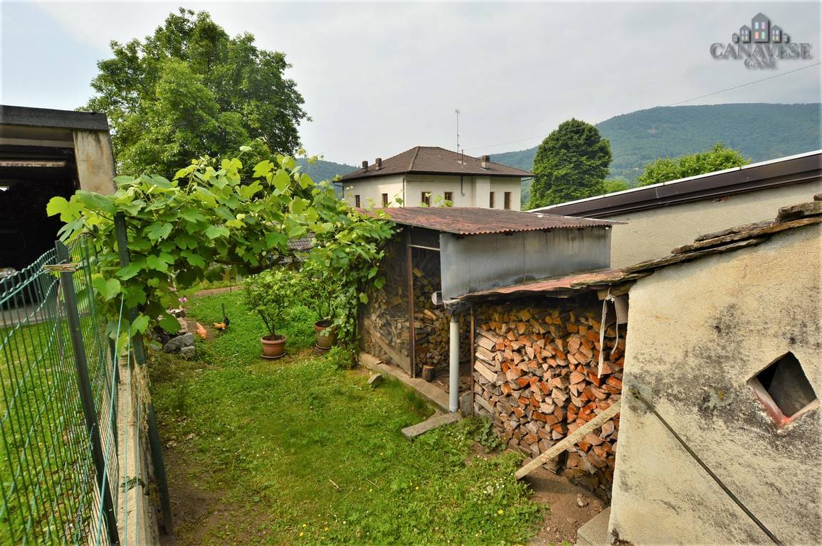 Casa semindipendente in vendita a Valchiusa, Meugliano