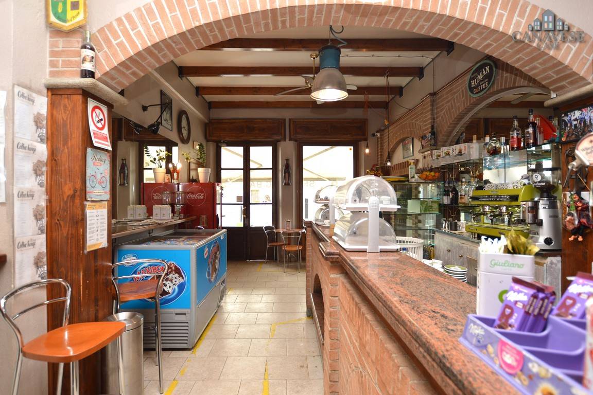 Locale commerciale in vendita a Ivrea