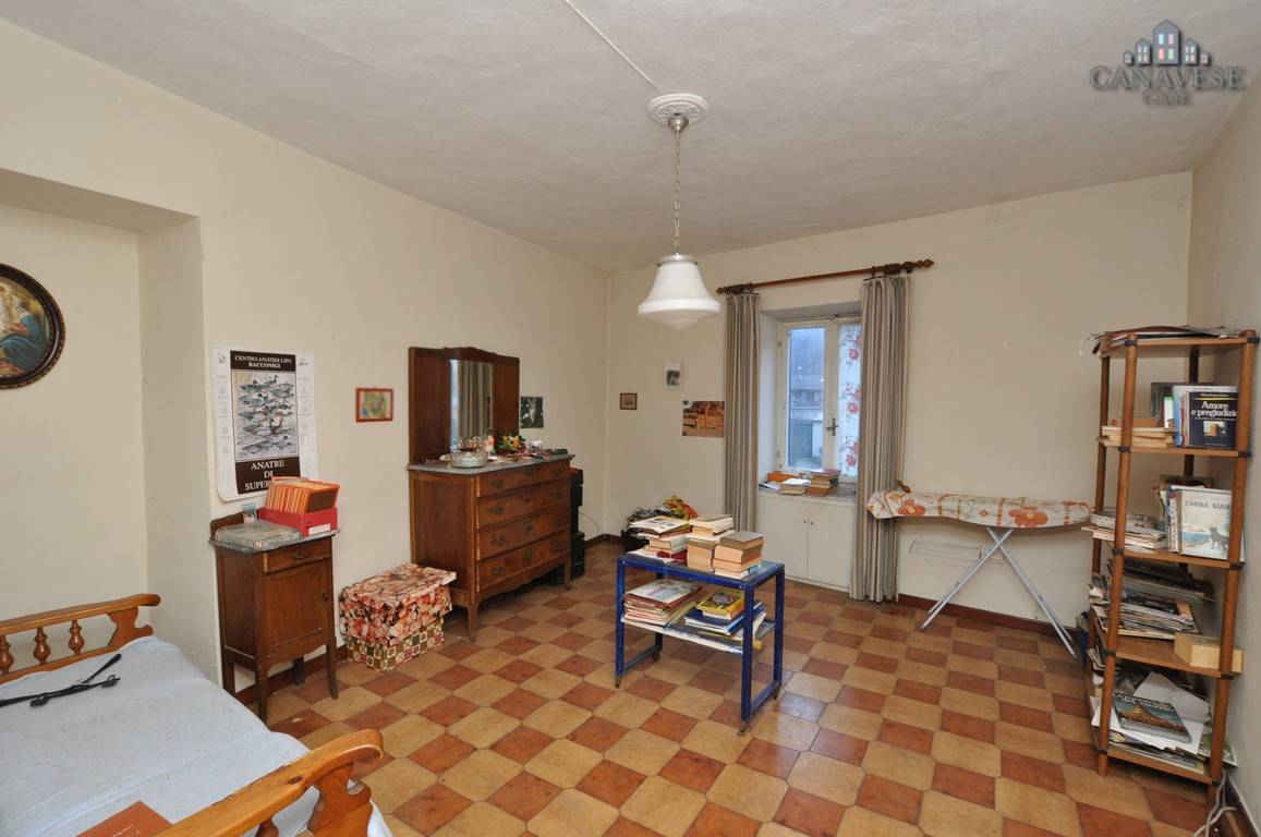 Appartamento in vendita a Sparone