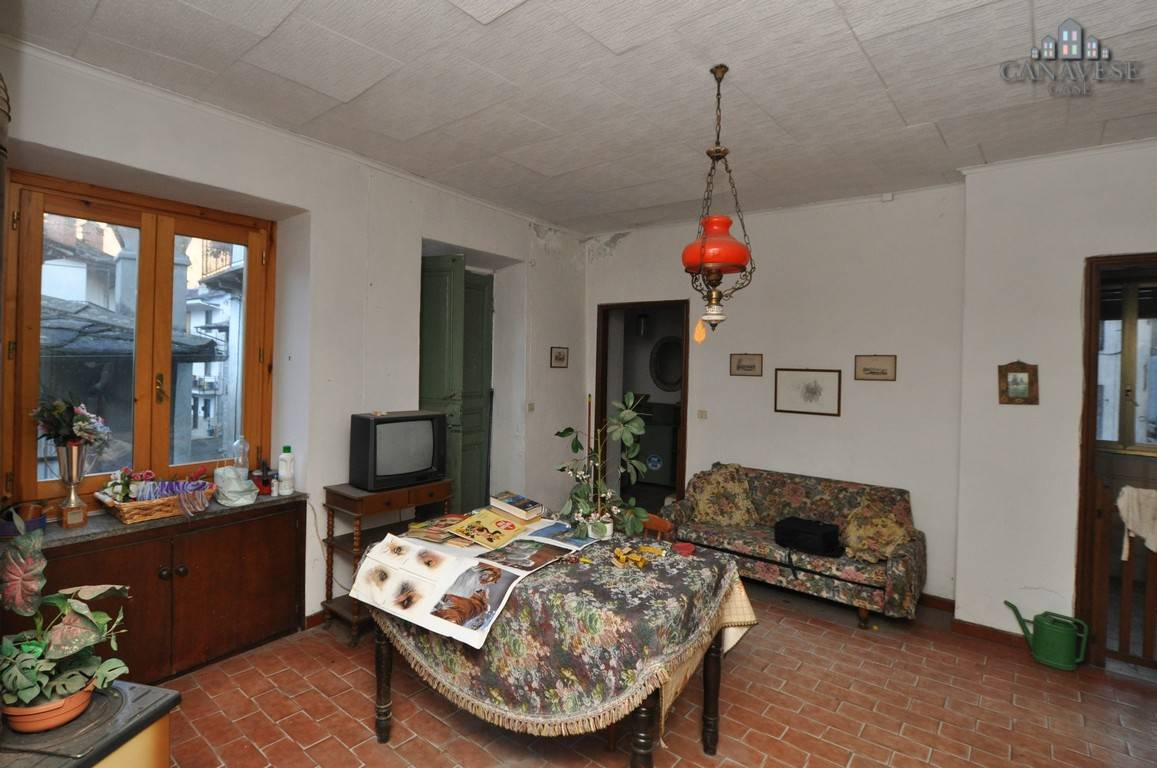 Appartamento in vendita a Sparone