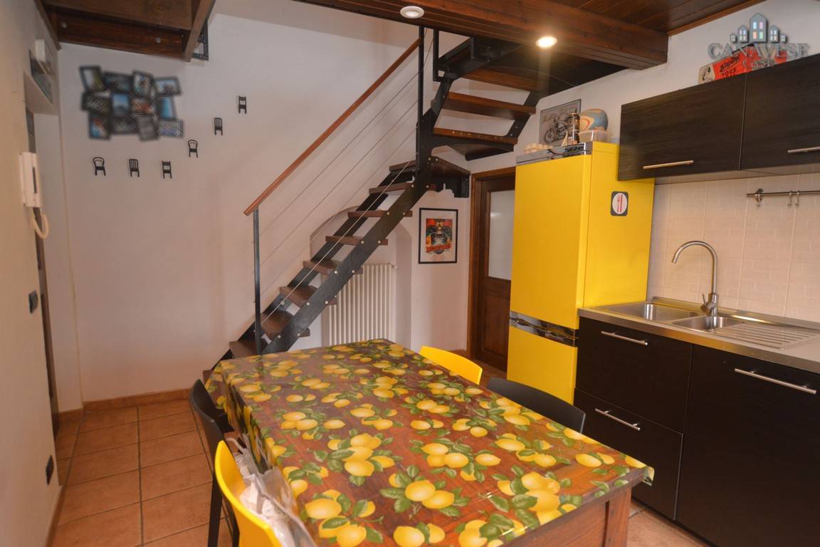 Casa semindipendente in vendita a Pont-Canavese