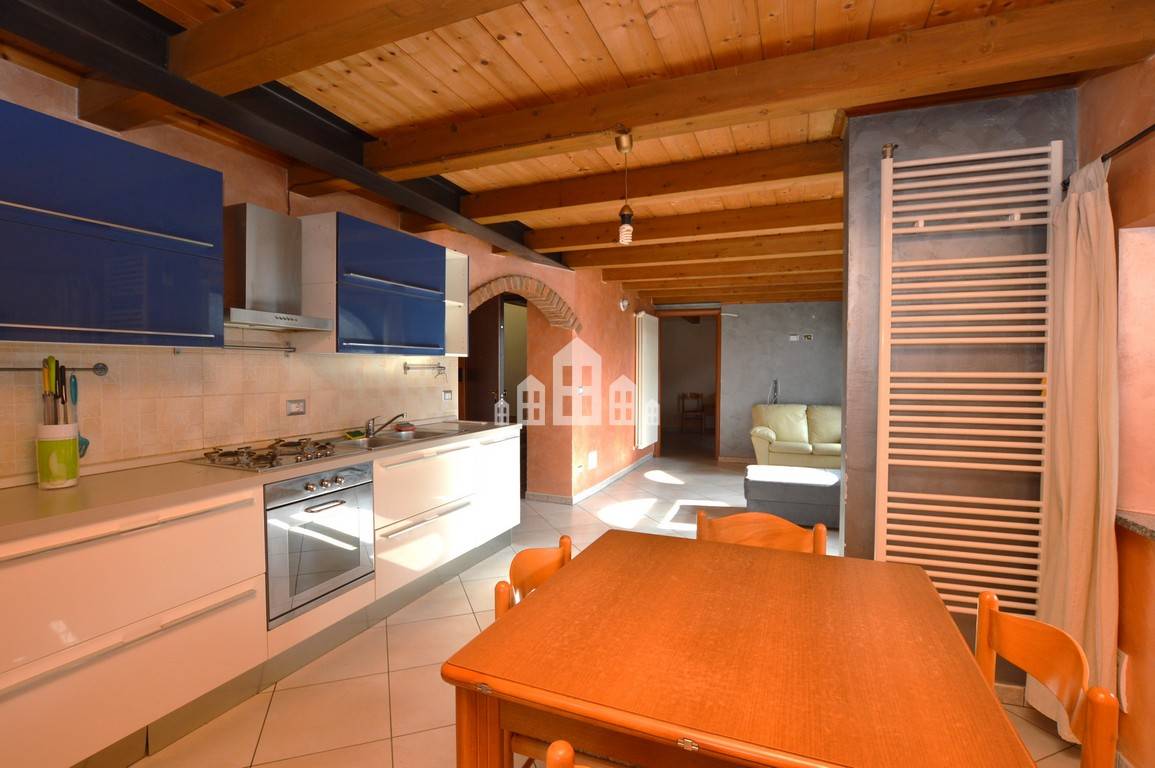 Appartamento in vendita a Brosso