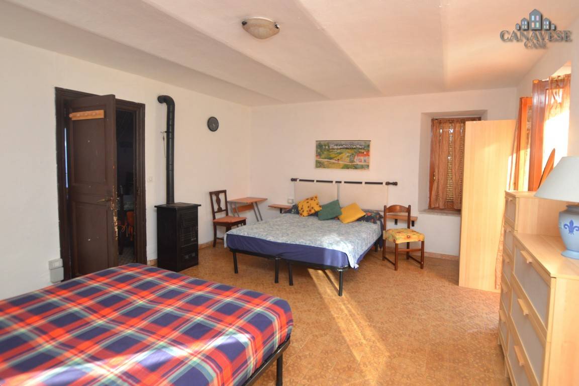 Casa semindipendente in vendita a Sparone