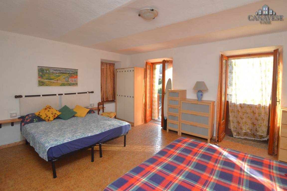 Casa semindipendente in vendita a Sparone