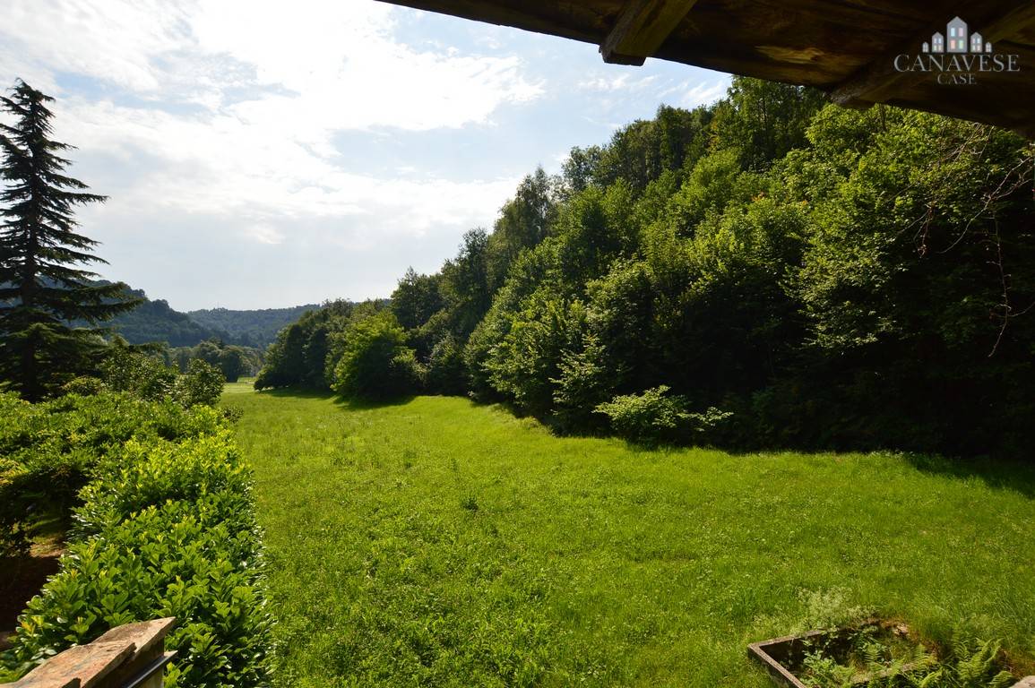 Rustico in vendita a Valchiusa, Trausella