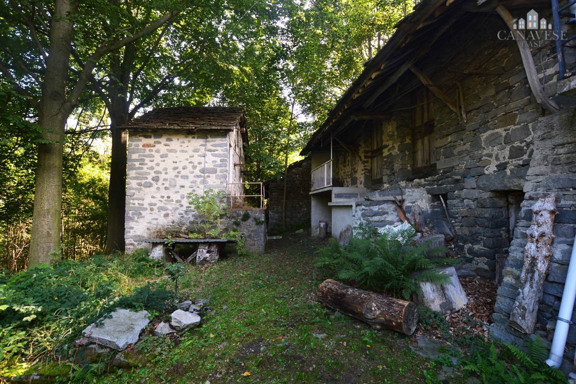 Rustico in vendita a Valchiusa, Vico Canavese