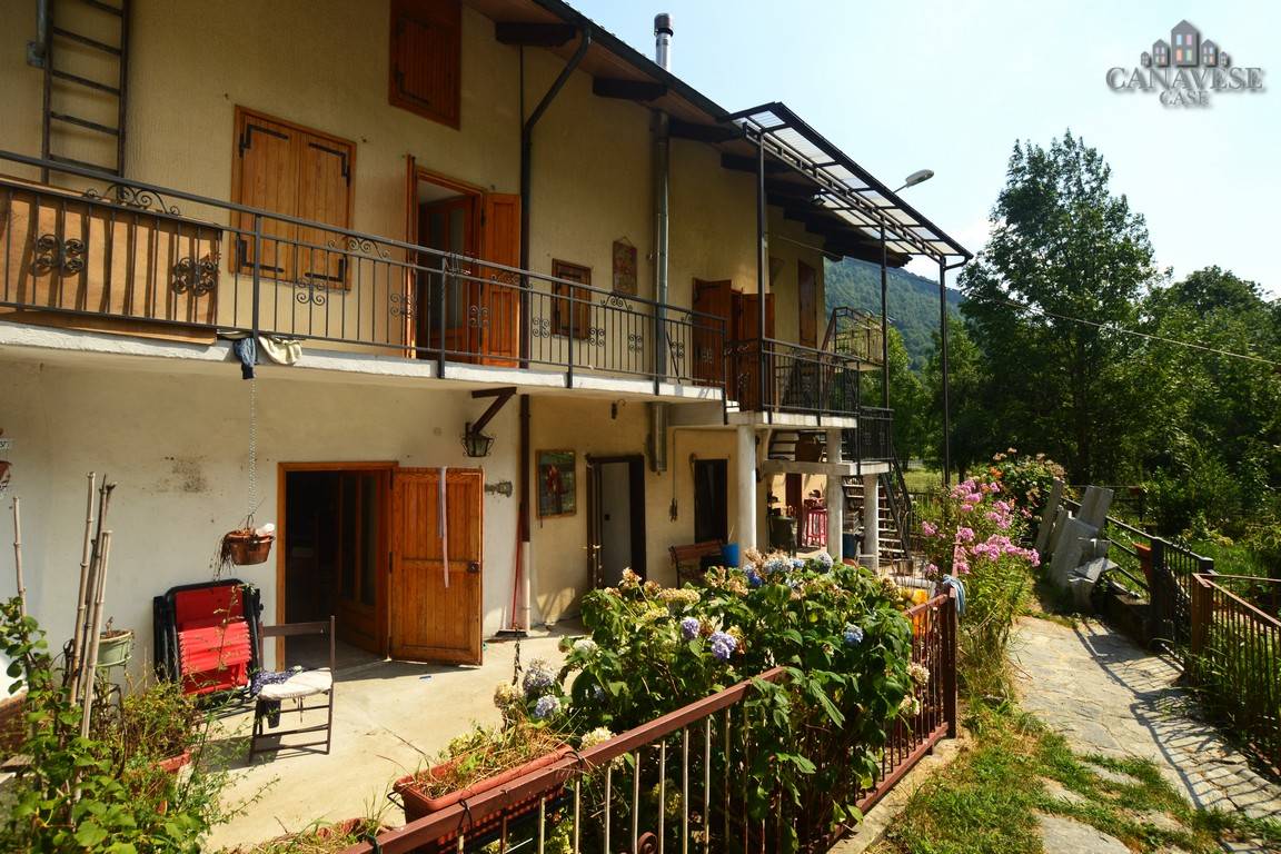 Casa semindipendente in vendita a Locana